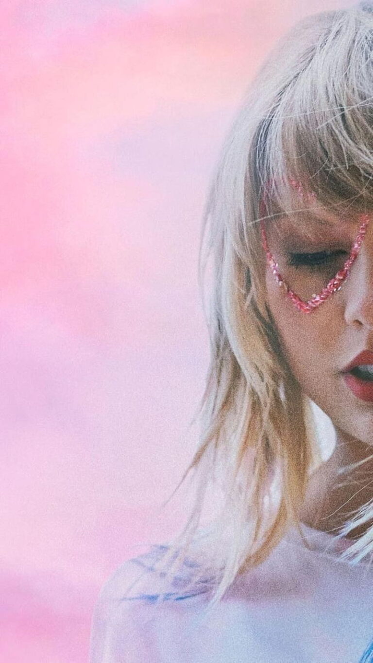 4K Taylor Swift Wallpaper | WhatsPaper