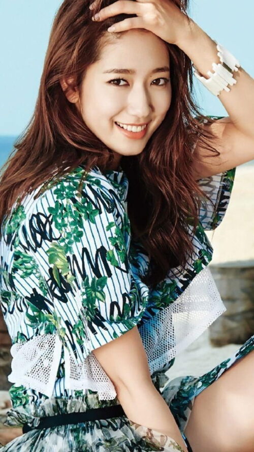 4K Park ShinHye Wallpaper WhatsPaper