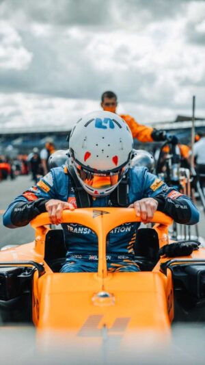 Lando Norris Background