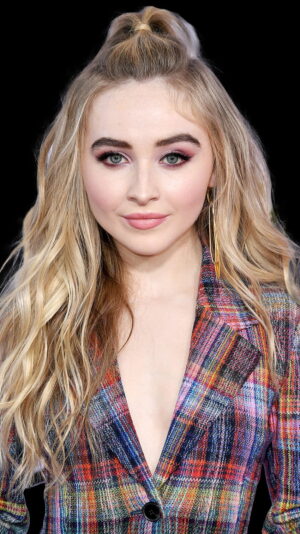 HD Sabrina Carpenter Wallpaper